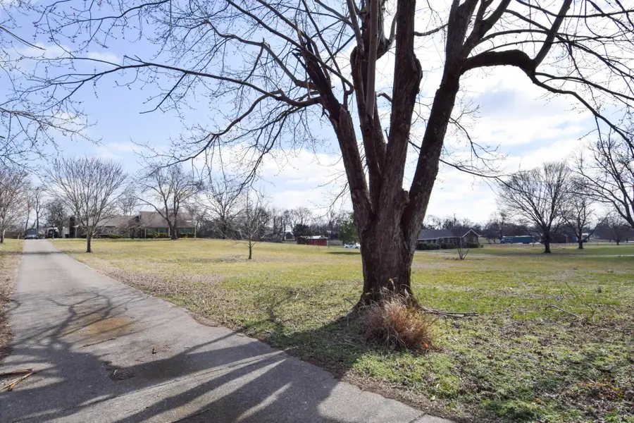 1059 Robertson Rd, Gallatin, TN 37066 - #2