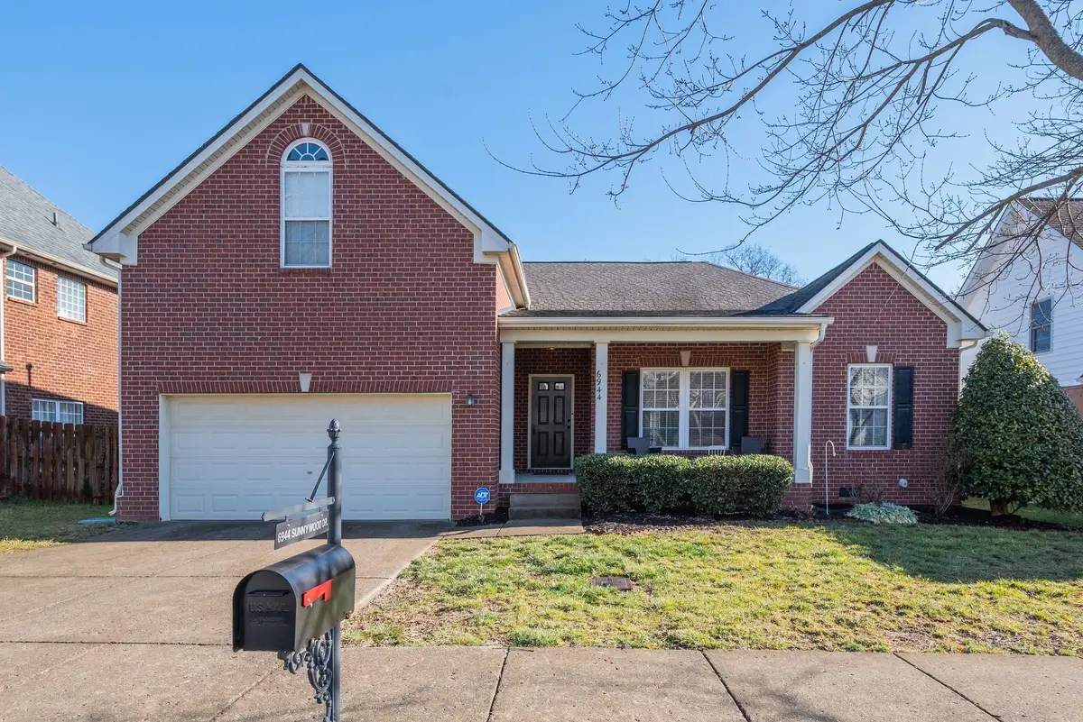 6944 Sunnywood Dr, Nashville, TN 37211 - #1
