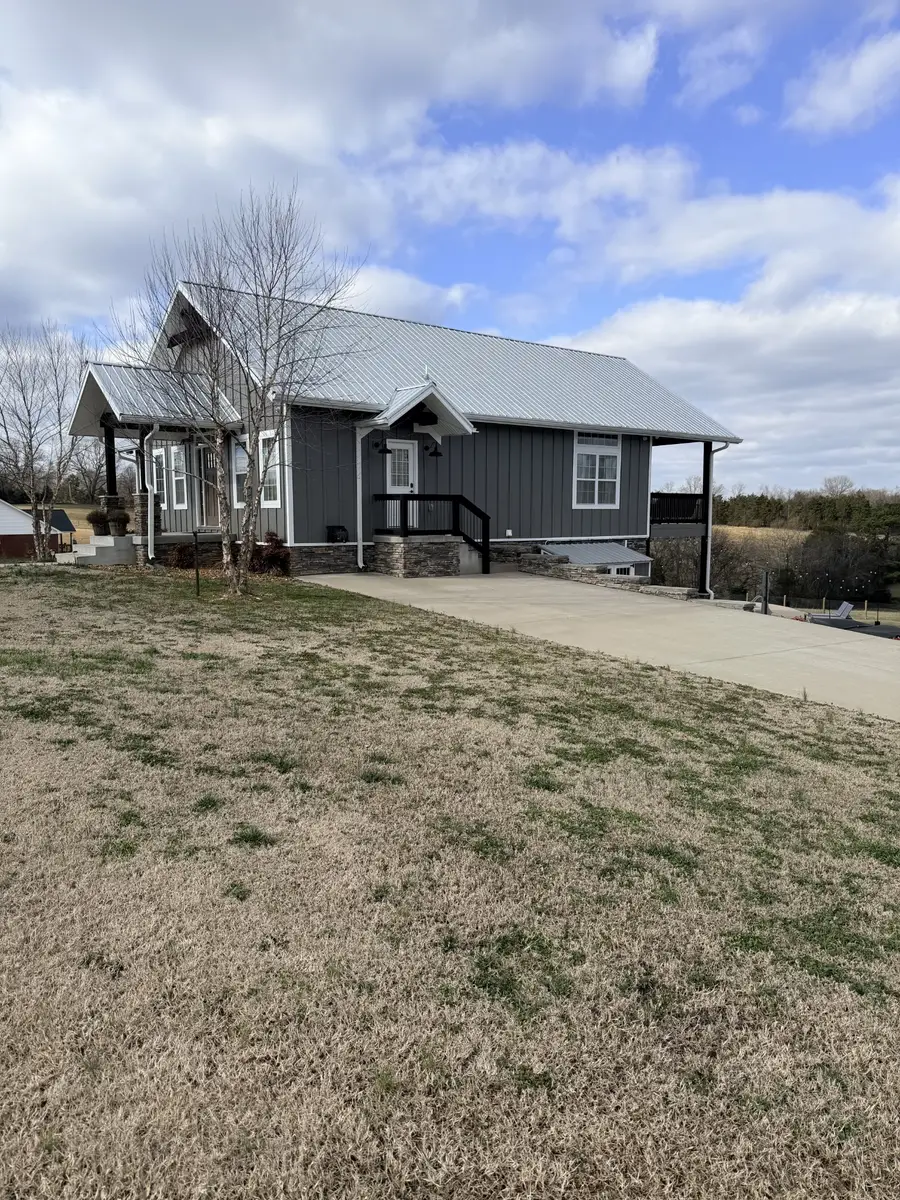 4041 Liverworth Rd, Southside, TN 37171 - #2