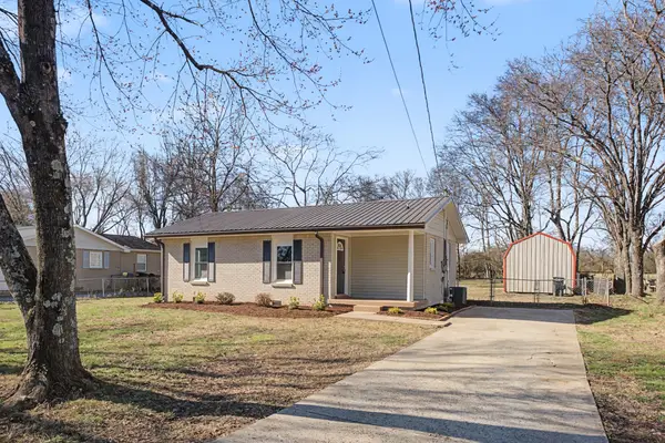 110 Green Meadow Dr, Gallatin, TN 37066