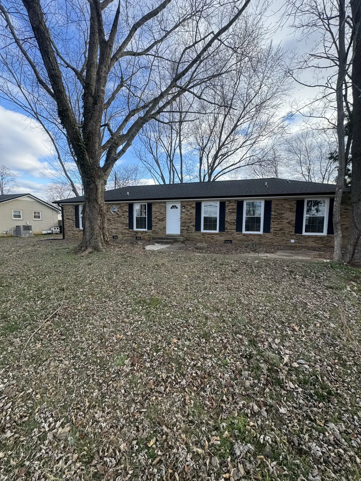 214 Cunningham Ln, Clarksville, TN 37042 - #1