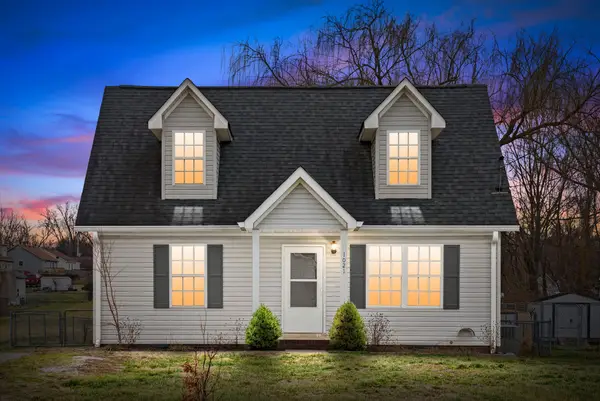 1021 Poppy Seed Drive, Oak Grove, KY 42262