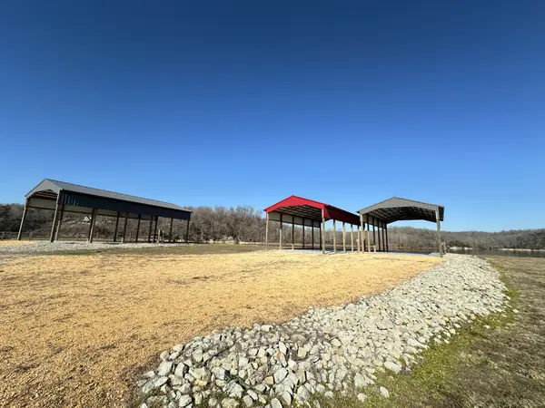 2287 Hardin Bottom River Road, Clifton, TN 38425