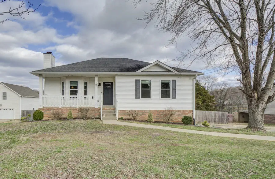 2611 Cummings Cir, Clarksville, TN 37042 - #2