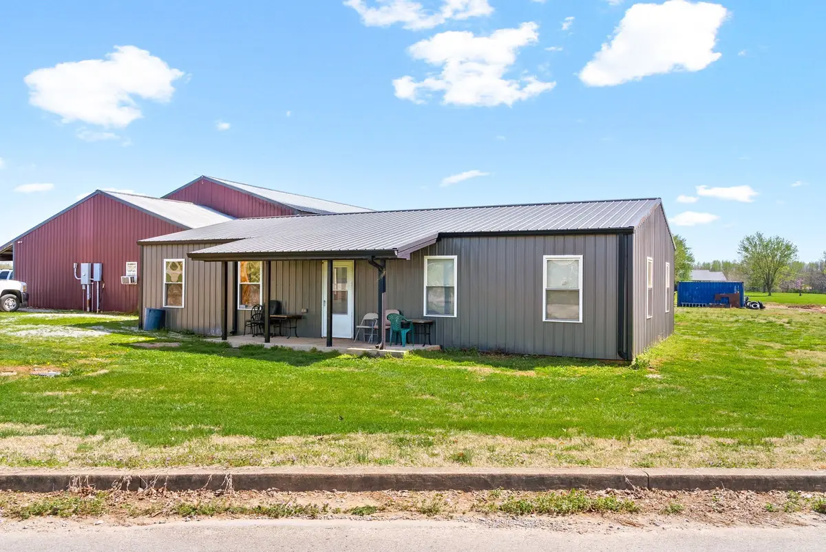 286 Tower St, Guthrie, KY 42234 - #1