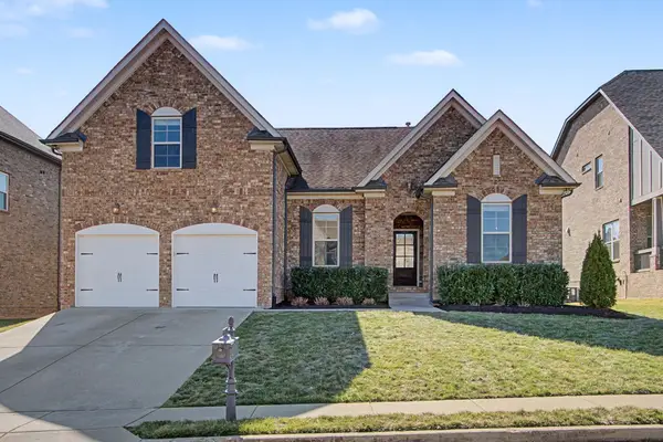 2805 Chatham Place Ct, Thompsons Station, TN 37179