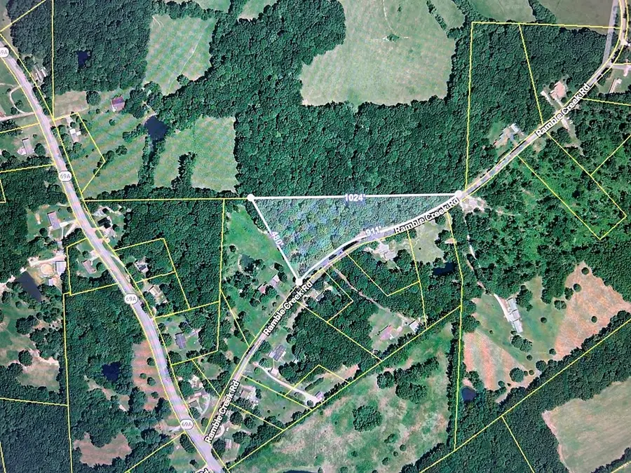 205 Ramble Creek Rd, Big Sandy, TN 38221 - #2