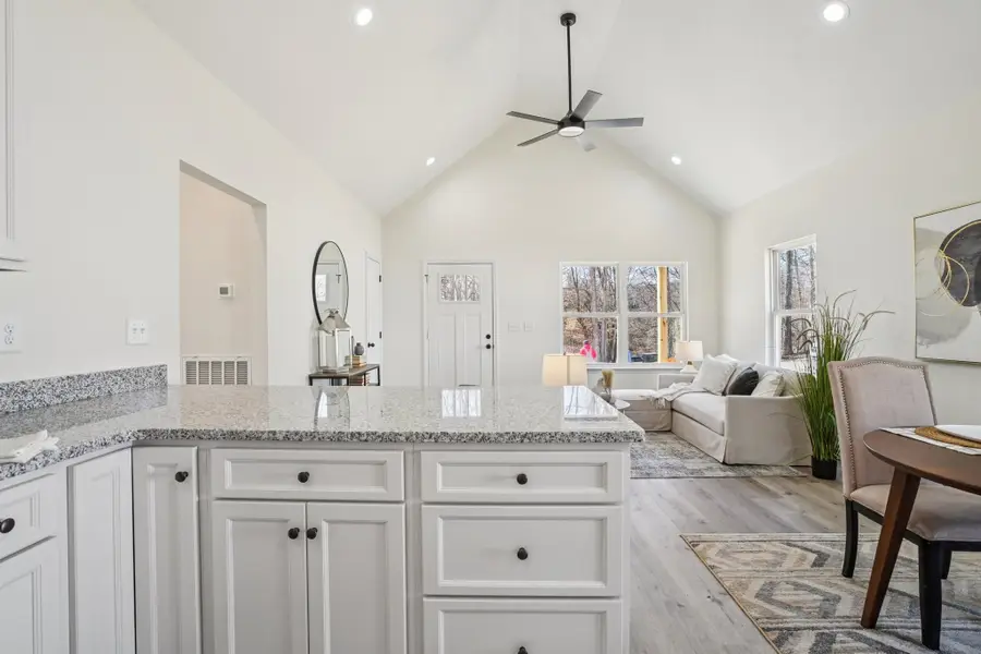 1118 W First Street, Dickson, TN 37055 - #3