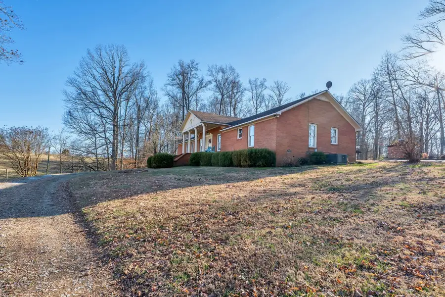 729 Rabbit Trail Rd, Five Points, TN 38457 - #2