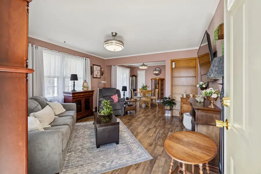 802 Water St, Livingston, TN 38570 - #3