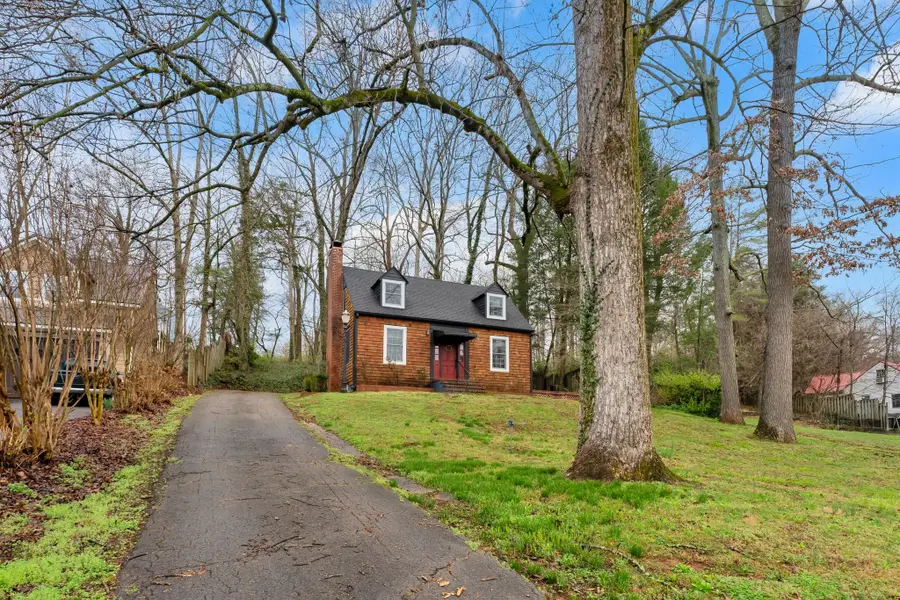 203 Westwood Dr, McMinnville, TN 37110 - #3