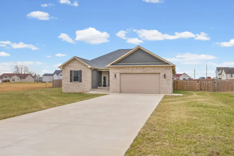 623 North Ridge Dr, Hopkinsville, KY 42240 - #3