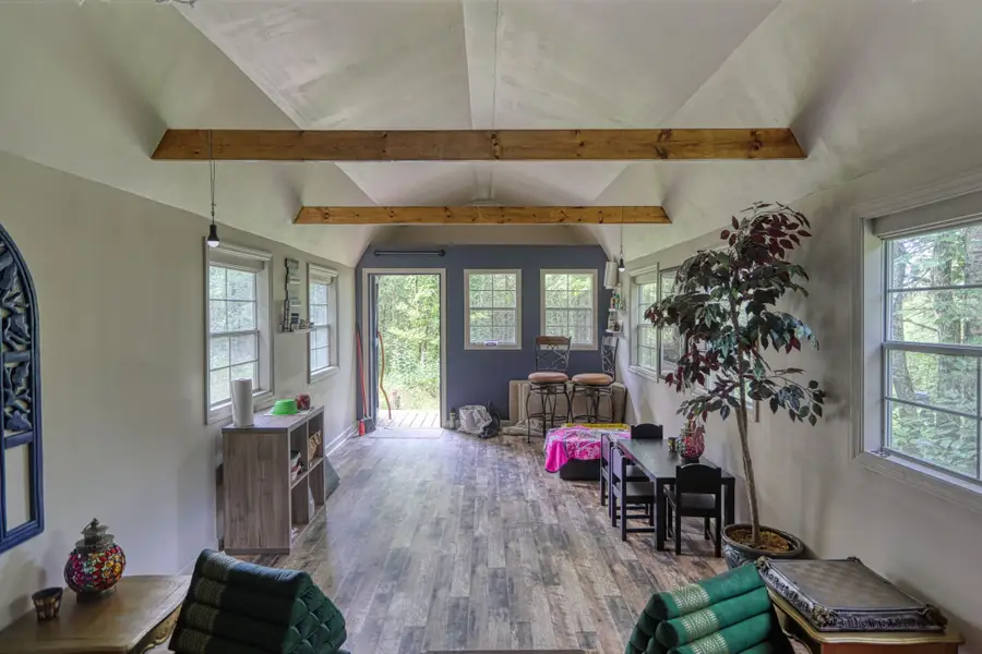 193 Dixon Ln, Pleasant Shade, TN 37145 - #3