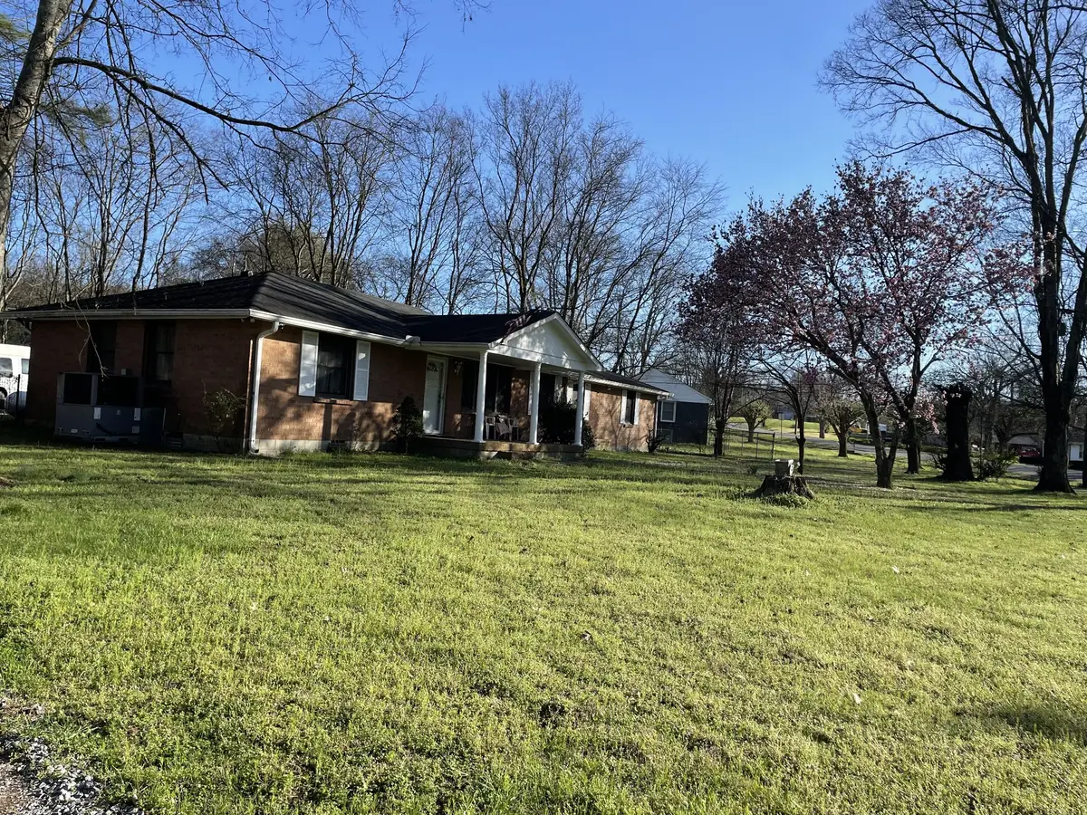456 Ewing Ln, Nashville, TN 37207 - #1