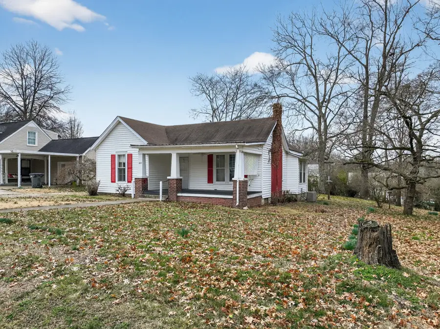402 4th Ave, Columbia, TN 38401 - #2