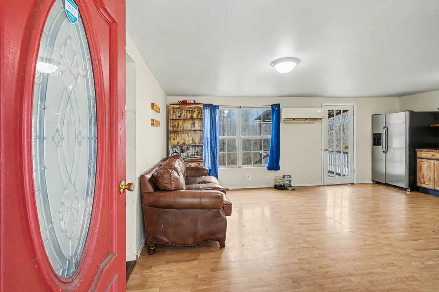 1323 Old Stage Rd, Charlotte, TN 37036 - #3