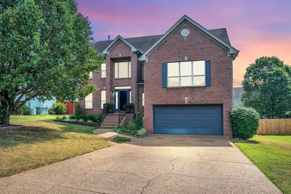 121 Rose Garden Ln, Goodlettsville, TN 37072