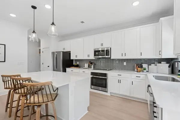 217 Cogner Dr, Lebanon, TN 37087