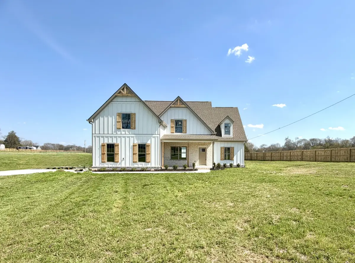 568 Hiwassee Rd, Lebanon, TN 37087 - #1