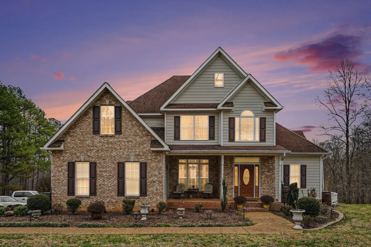 634 Bobbitt Rd, Ashland City, TN 37015 - #1