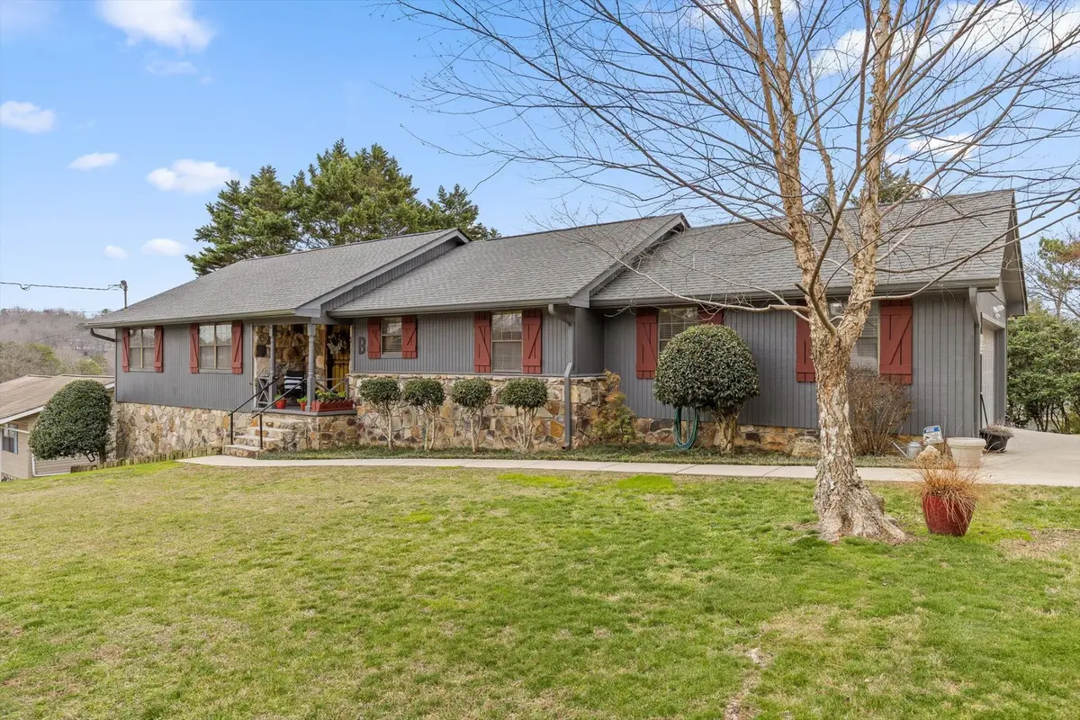 49 Robert E Lee Drive, Ringgold, GA 30736 - #1