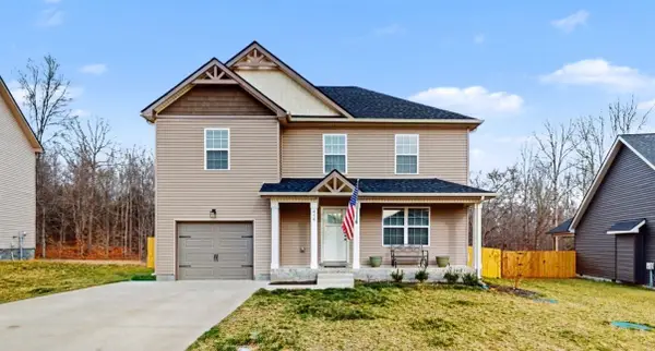 479 Ridge Top Ct, Clarksville, TN 37040