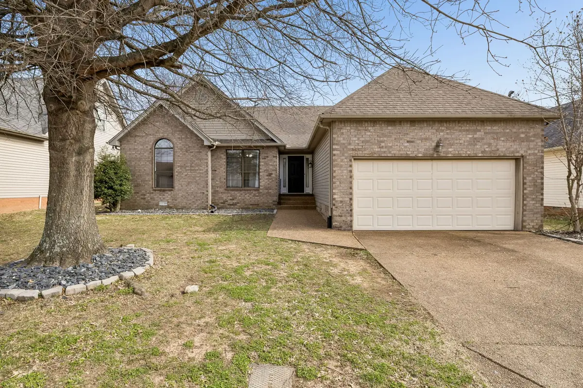 2805 Call Hill Rd, Nashville, TN 37211 - #1