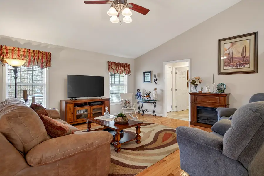 1017 Iroquois Ln, Crossville, TN 38572 - #3