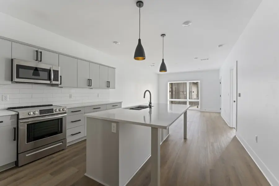 2704 Clifton Ave #201, Nashville, TN 37209 - #2