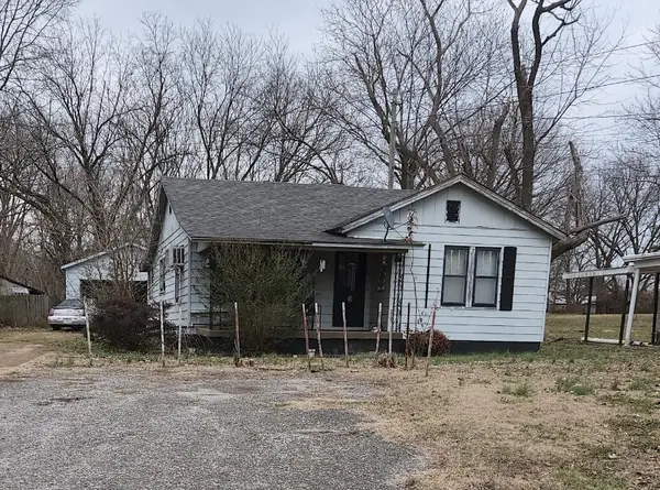 115 High St, Dyer, TN 38330