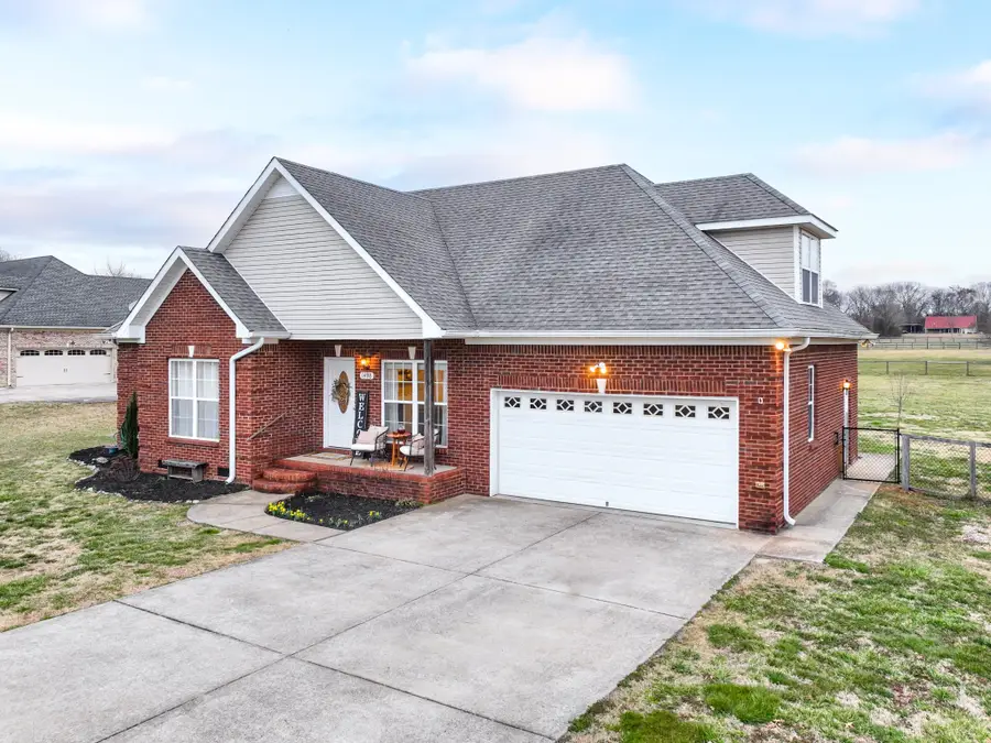 1498 Lindsey Ln, Chapel Hill, TN 37034 - #2