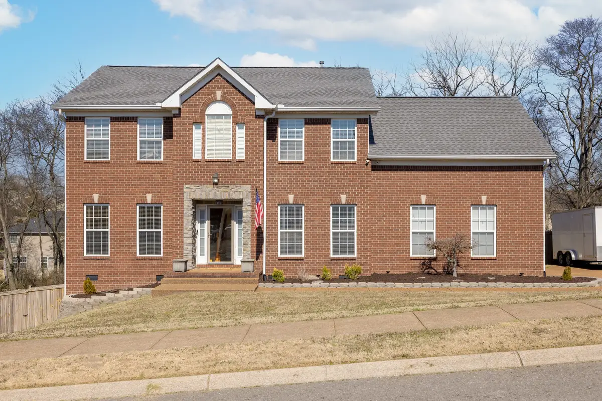 121 Buckhaven Dr, Hendersonville, TN 37075 - #1