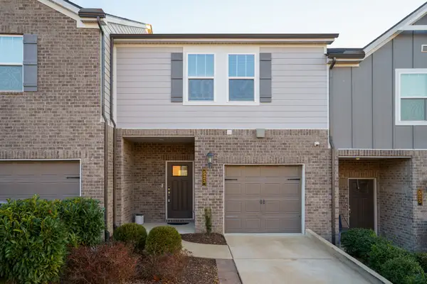 523 Stovall Ln, Columbia, TN 38401