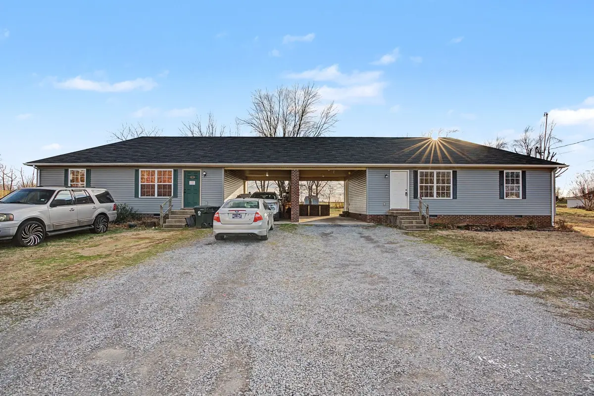 1115 W Church St, Orlinda, TN 37141 - #1