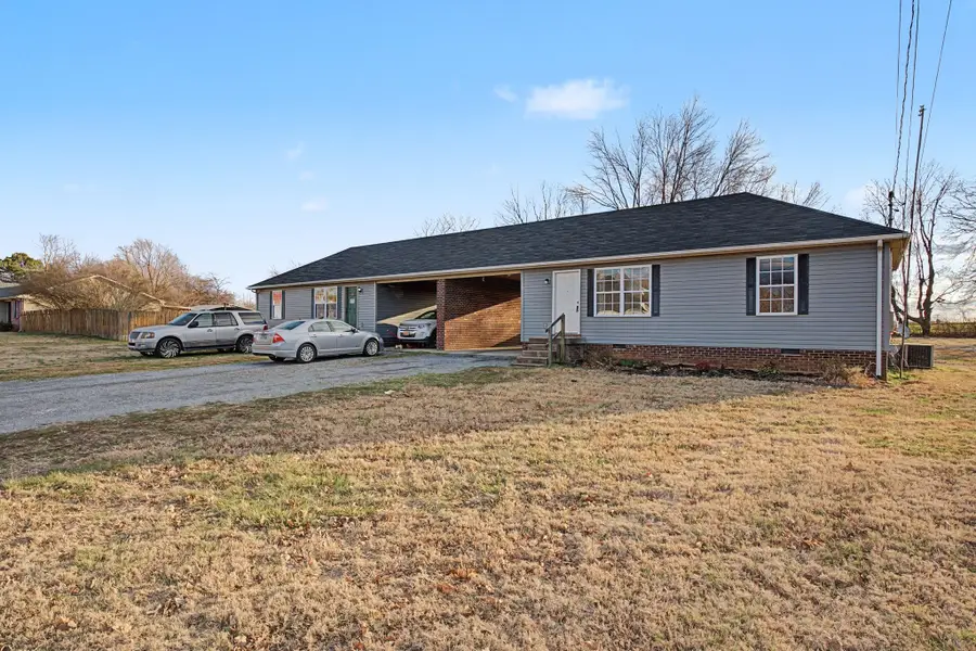 1115 W Church St, Orlinda, TN 37141 - #2