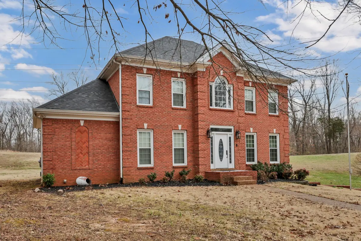 950 Ridgewood Dr, Clarksville, TN 37043 - #1