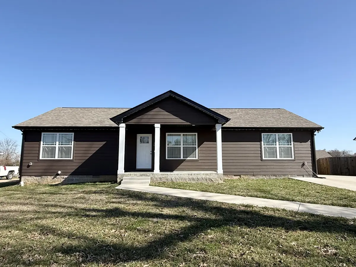 106 Norris Dr, Clarksville, TN 37042 - #1