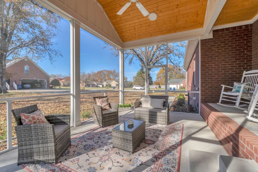 23 Regalwood Dr, Manchester, TN 37355 - #2