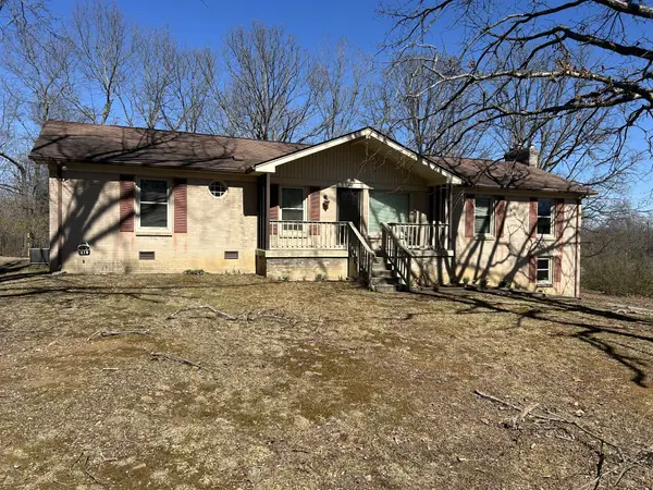 120 Ravenwood Cir, Dickson, TN 37055