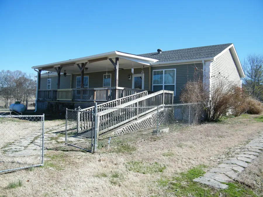 275 Walnut Grove Rd, Hartsville, TN 37074 - #3