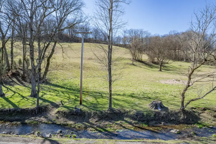 11 Gaskill Branch Rd, Santa Fe, TN 38482 - #2