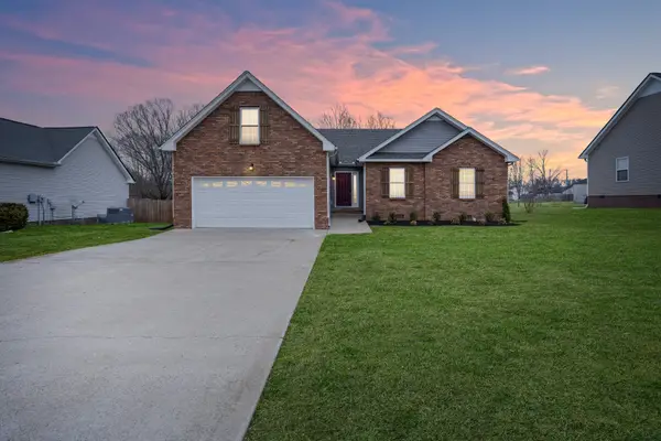 3813 Roscommon Way, Clarksville, TN 37040