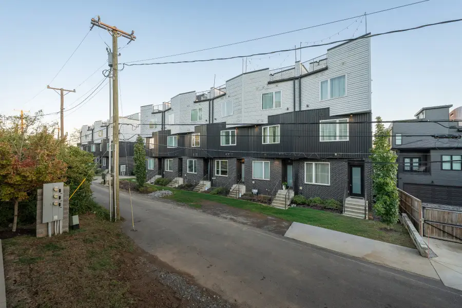 2910 Felicia St #18, Nashville, TN 37209 - #3