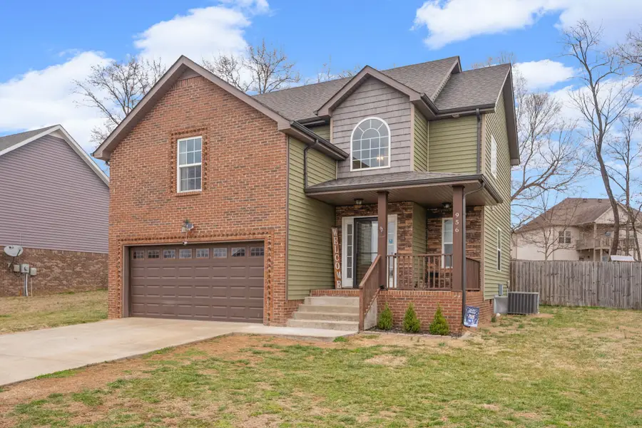 956 Harding Dr, Clarksville, TN 37042 - #3