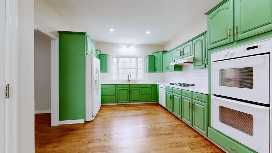 549 Ridgecrest Dr, McMinnville, TN 37110 - #3