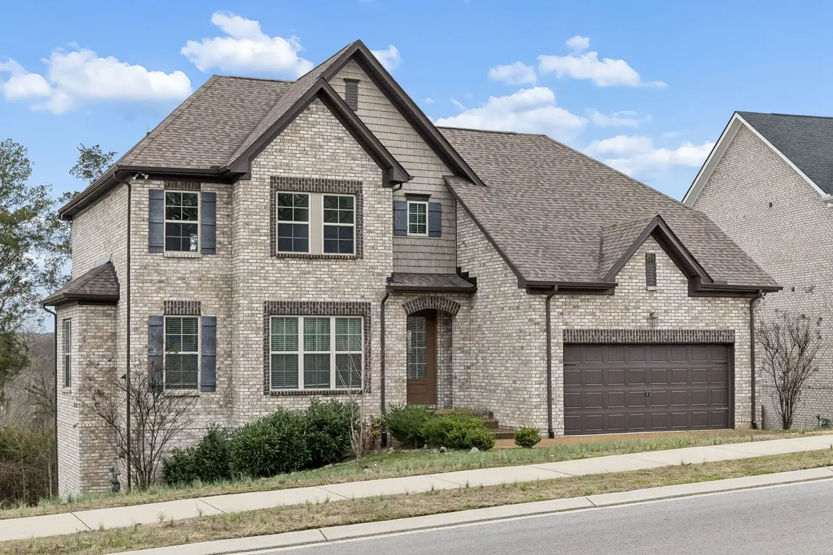 244 Crooked Creek Ln, Hendersonville, TN 37075 - #1