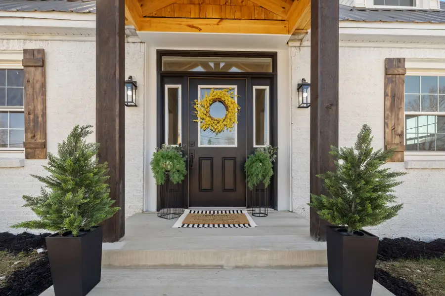 228 E Maple St, Dresden, TN 38225 - #2