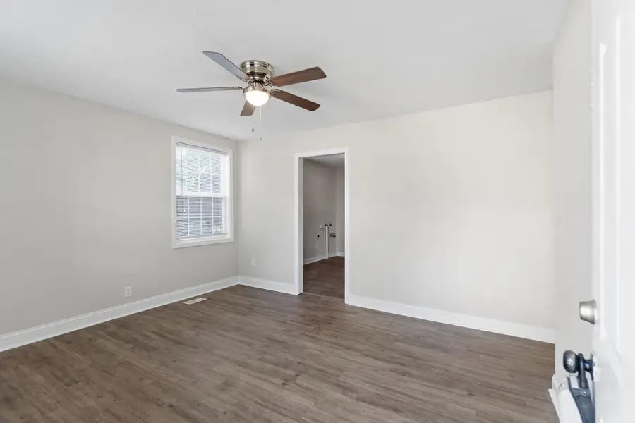 928 Woody Hills Dr, Clarksville, TN 37040 - #2