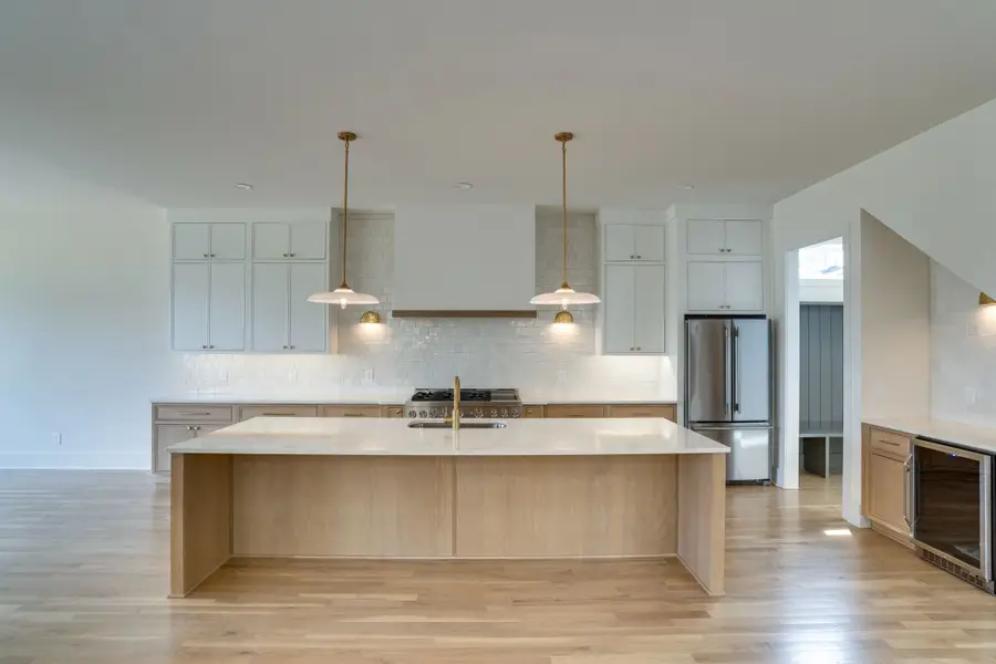 2415B Chapman Dr, Nashville, TN 37206 - #2