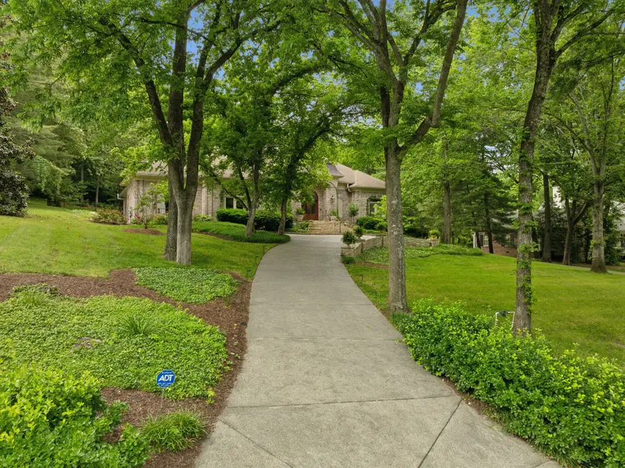 915 Calloway Dr, Brentwood, TN 37027 - #3